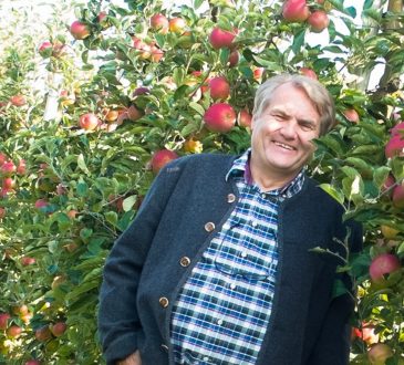 Noch mehr Bio: Netto unterstützt regionale Apfelproduzenten auf dem Weg zum Bio-Apfel
